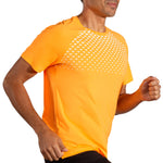Brooks Atmosphere Short Sleeve men's running shirt in orange with white geometric tempo print pattern