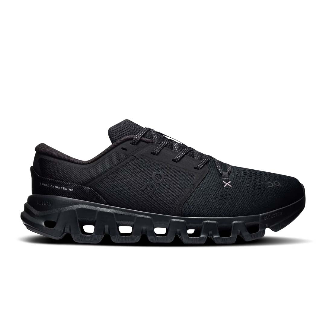 On Cloud X 5 running shoe in all-black colorway, lateral side view on white background
