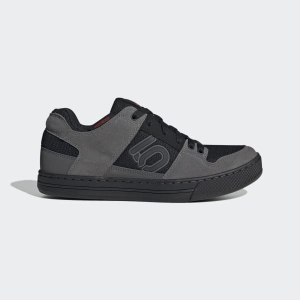 Five Ten Freerider MTB mountain bike shoes in grey and black colorway