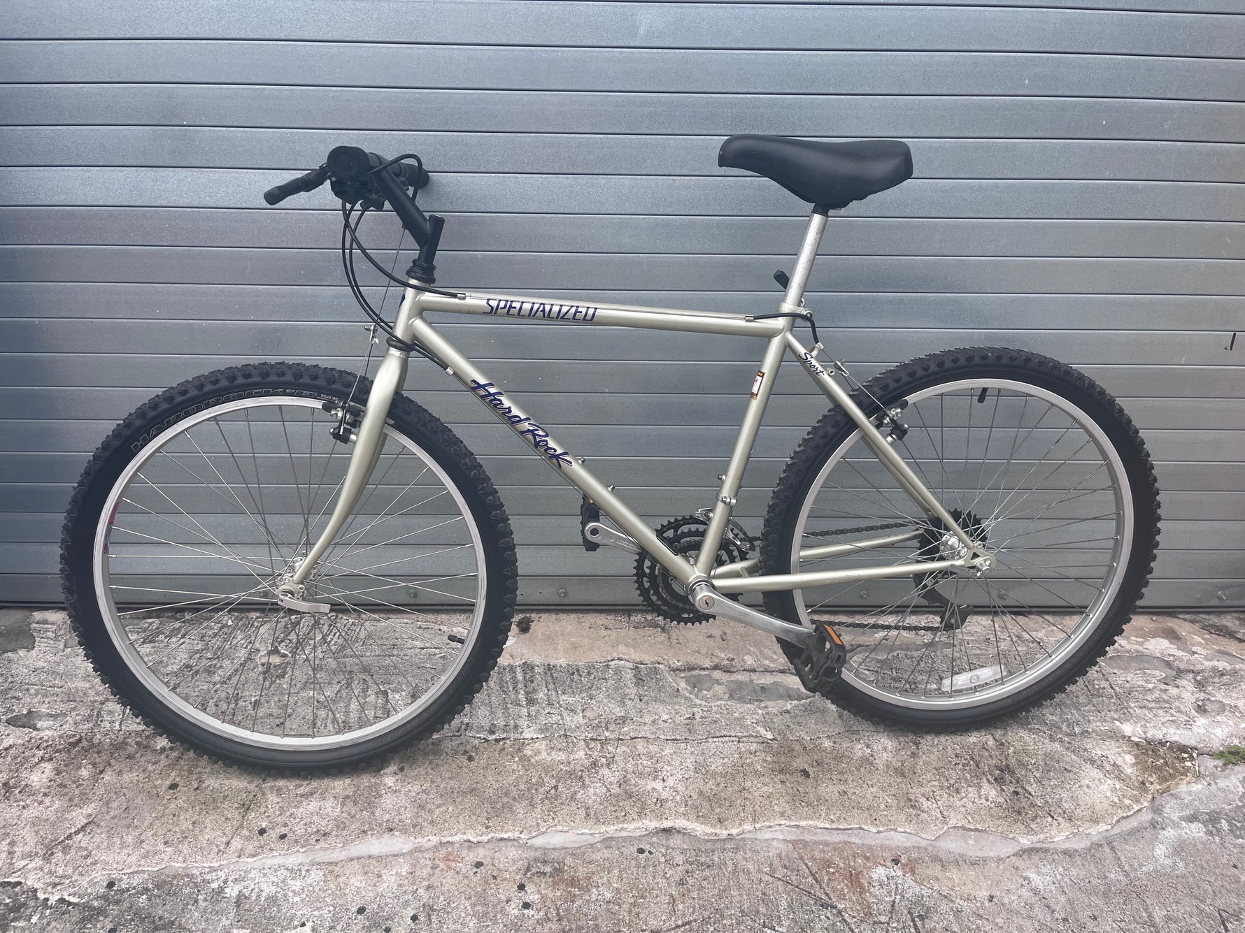 1989 Specialized Hardrock Vintage Mountain Bike — 19" Steel Frame, 26" Wheels, 21-Speed